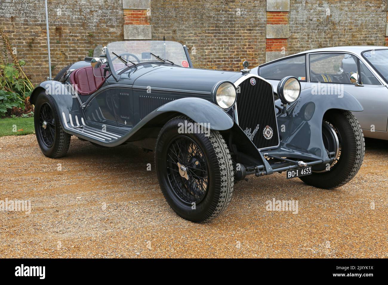 Alfa Romeo 8C 2300 Touring Spider (1933). Cours of Elegance 2022, Hampton court Palace, Londres, Royaume-Uni, Europe Banque D'Images