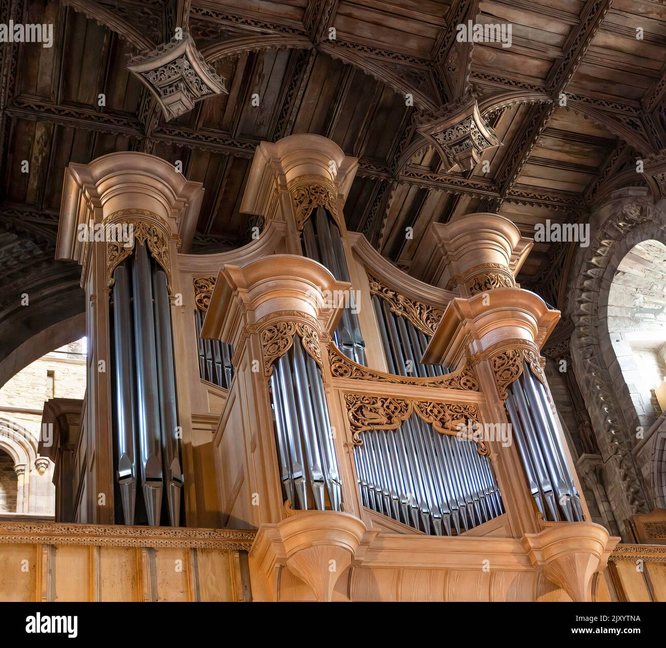 Les tuyaux d'orgue à la cathédrale St Davids, dans l'ouest du pays de Galles, au Royaume-Uni Banque D'Images