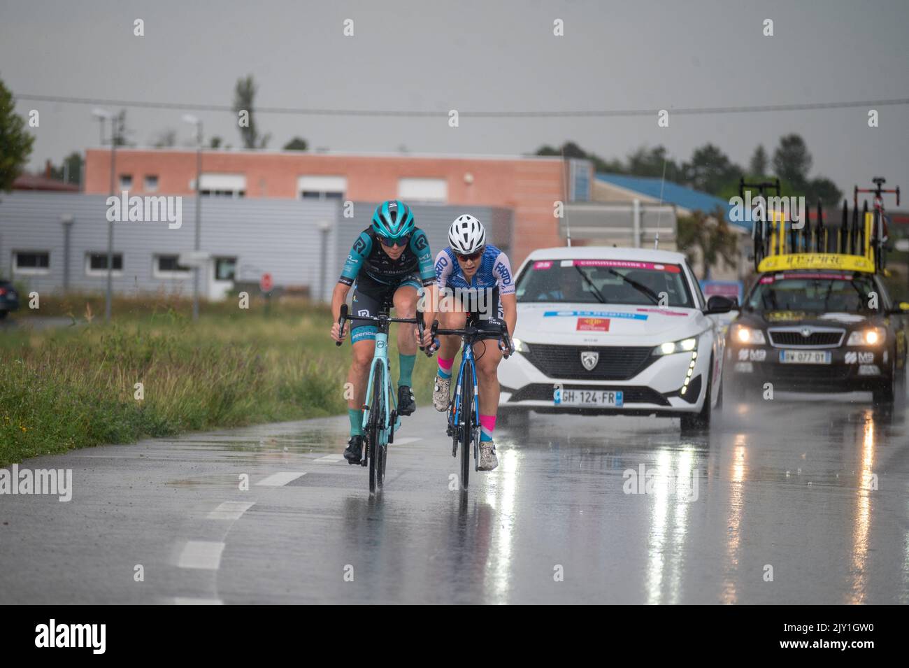 L Etape Du Tour De France 2022 ROMEU Marta et MONTALVO Almudena pendant la tournée 2022 du CMAF, Tour