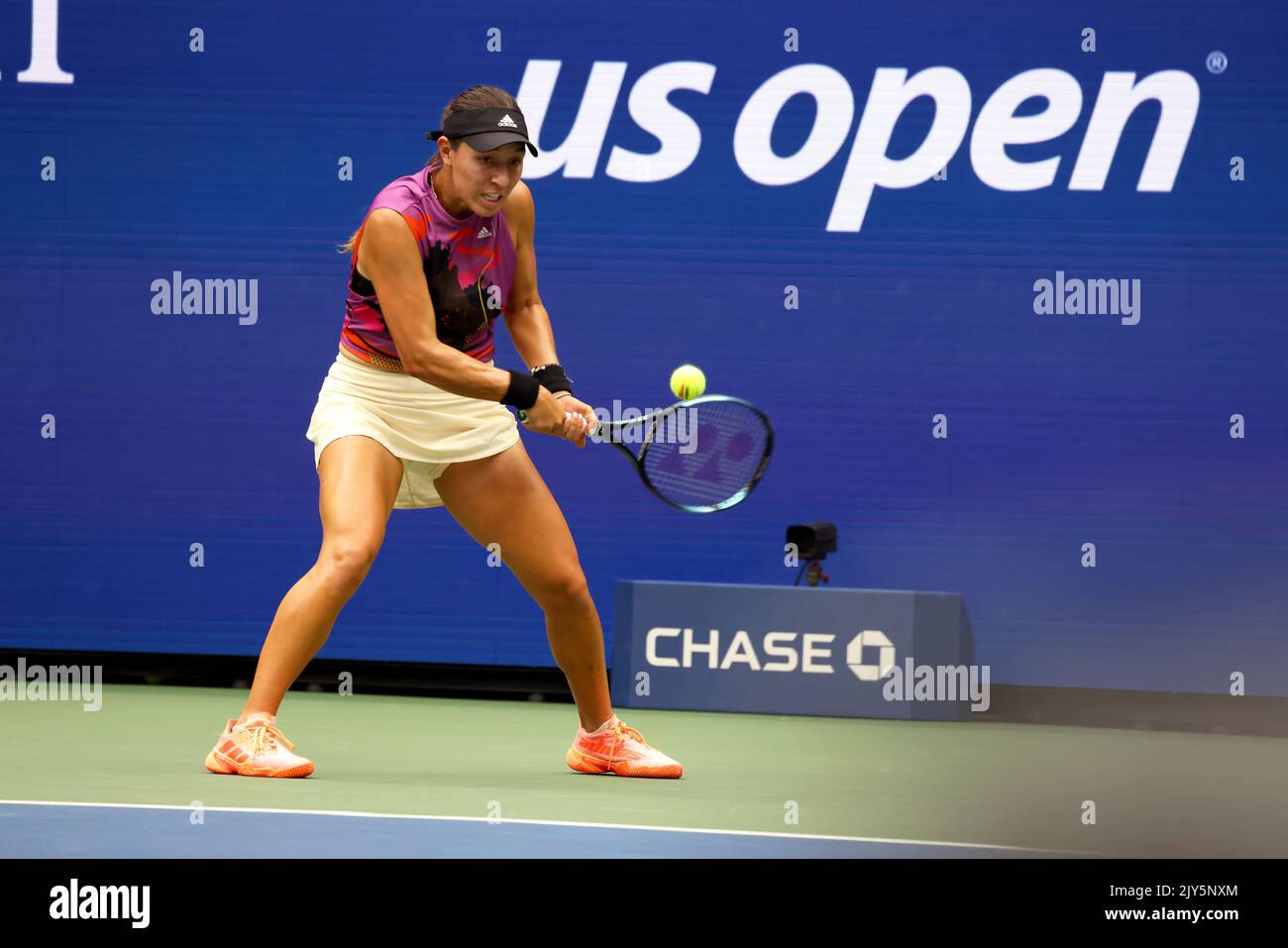 NEW YORK, NY - SEPTEMBRE 5 : Jessica Pegula, des États-Unis, lors de sa quatrième victoire sur Petra Kvitova, au centre national de tennis de l'USTA Billie Jean King sur 5 septembre 2022, à New York. (Photo d'Adam Stoltman) Banque D'Images