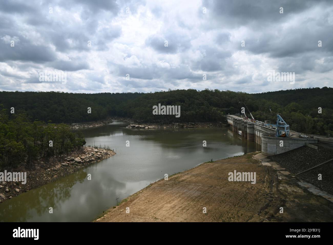 niveaux-d-eau-observ-s-au-barrage-de-warragamba-sydney-lundi-10