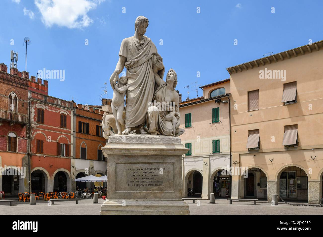 Le monument de Leopold II, Grand Duc de Toscane ('Canapone'), sur la Piazza Dante, la place principale de Grosseto, Toscane, Italie Banque D'Images