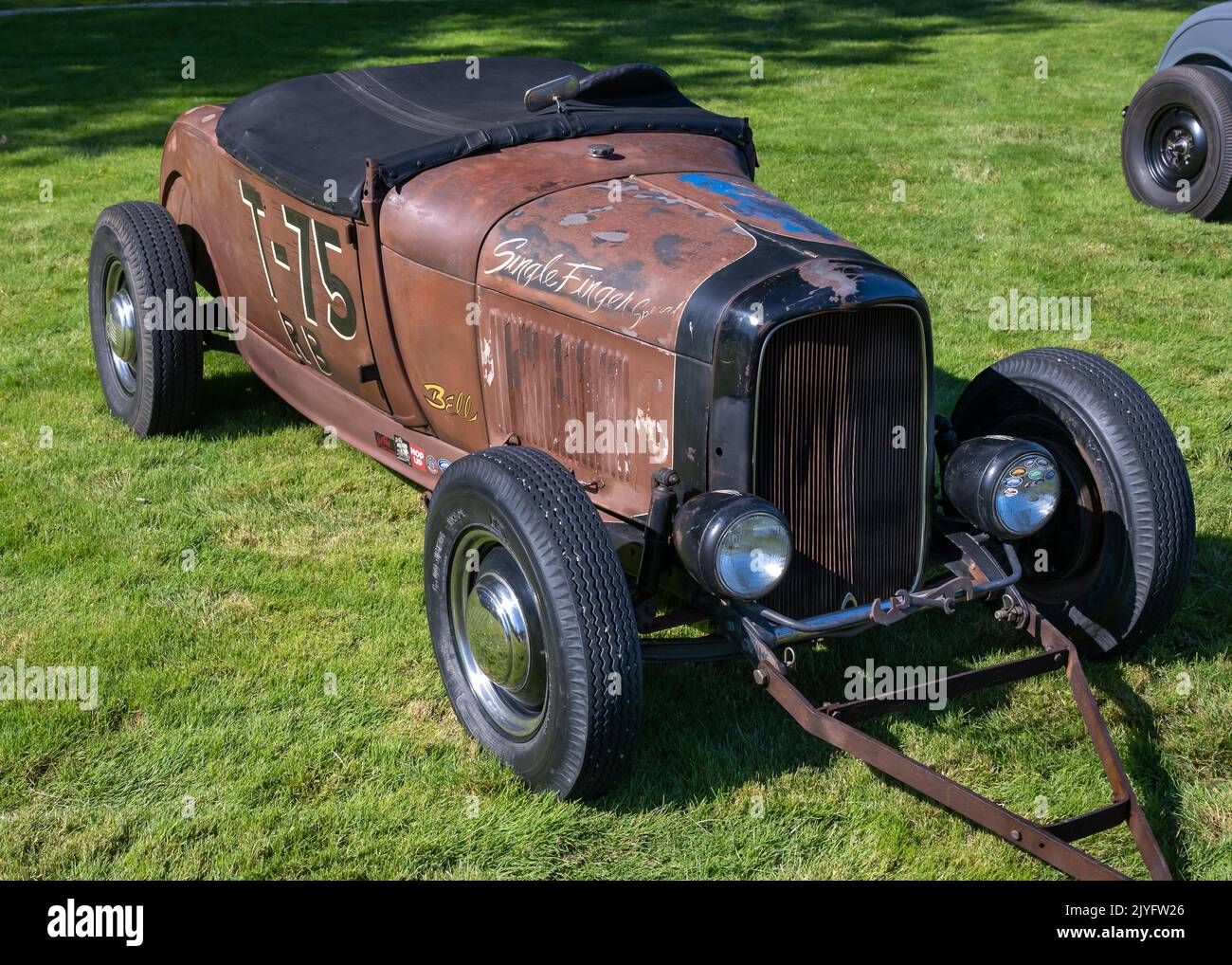 GROSSE POINTE SHORES, MI/USA - 19 JUIN 2022 : a Kenz & Leslie 1932 Ford A-V8, spectacle de voitures EyesOn Design, près de Detroit, Michigan. Banque D'Images