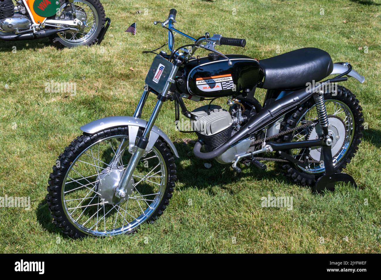 GROSSE POINTE SHORES, MI/USA - 19 JUIN 2022 : une Harley Davidson MSR-100 Baja Motorcycle 1970, spectacle EyesOn Design, près de Detroit, Michigan. Banque D'Images