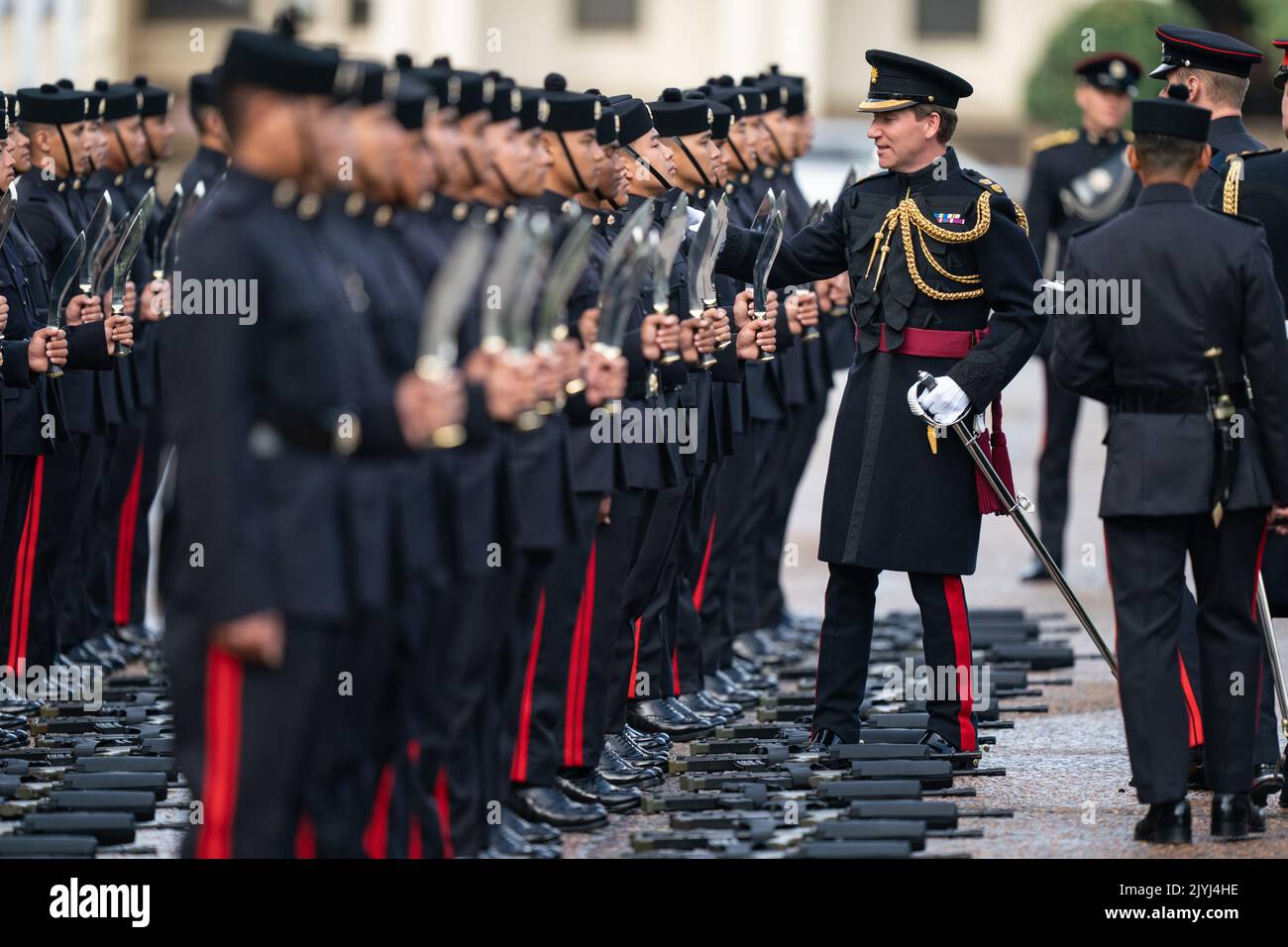 Membres de l'escadron 94, le Queen's Own Gurkha Logistic Regiment, lors d'un défilé d'inspection final à la caserne Wellington, à Londres, devant leur première garde de la Reine au Palais de Buckingham. Date de la photo: Jeudi 8 septembre 2022. Banque D'Images