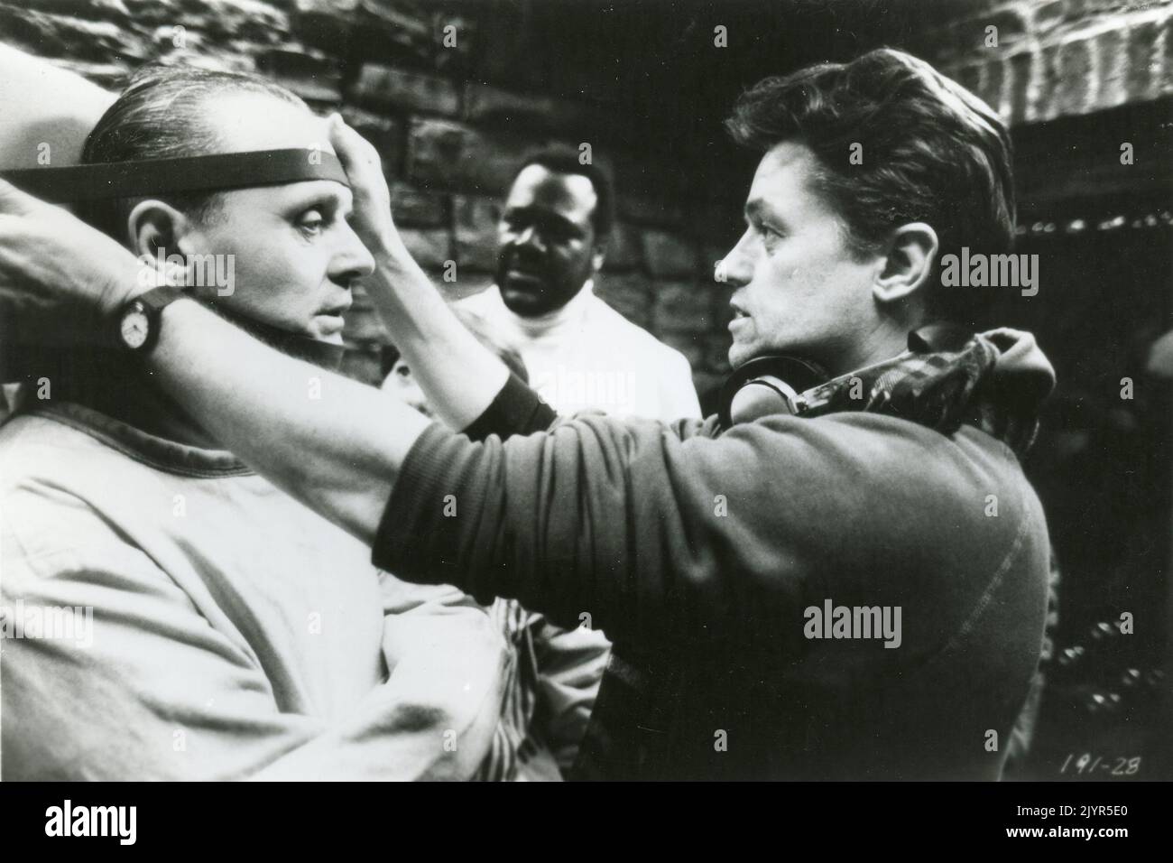 Le réalisateur américain Jonathan Demme (à droite) et l'acteur Anthony Hopkins tout en filmant le film The Silence of the Lambs, USA 1991 Banque D'Images