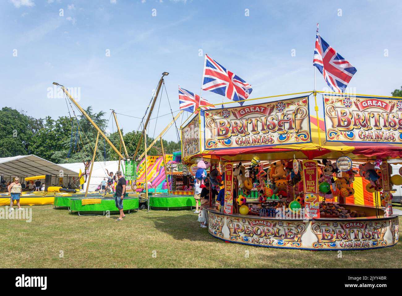 Stand de gibier de canard au festival de camping VW 'ubs at the Castle', parc du château de Caldicot, Caldicot, Monbucshire, pays de Galles (Cymru), Royaume-Uni Banque D'Images
