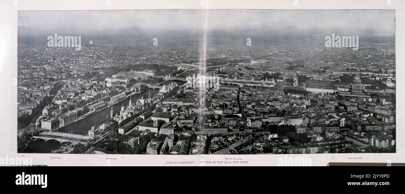 Exposition universelle (Foire mondiale) Paris, 1889; une photo en noir et blanc d'une vue aérienne prise depuis le sommet de la Tour Eiffel. Banque D'Images