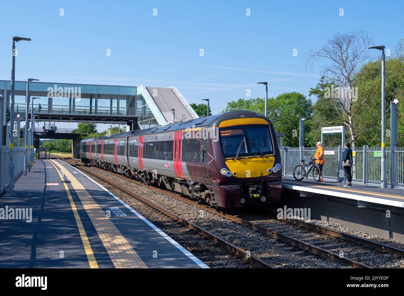 CrossCountry 170102 09:49 Gloucester à Nottingham à Worcester Parkway. 29th juillet 2022 Banque D'Images