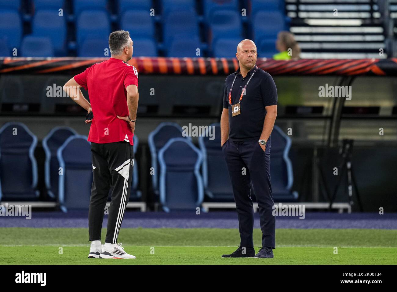 Rome, Italie. 8 septembre 2022, Rome - Feyenoord assistant-entraîneur Marino Pusic, Feyenoord entraîneur Arne fente pendant le match entre Lazio Roma / Feyenoord au Stadio Olimpico le 8 septembre 2022 à Rome, Italie. (Box to Box Pictures/Yannick Verhoeven) Banque D'Images