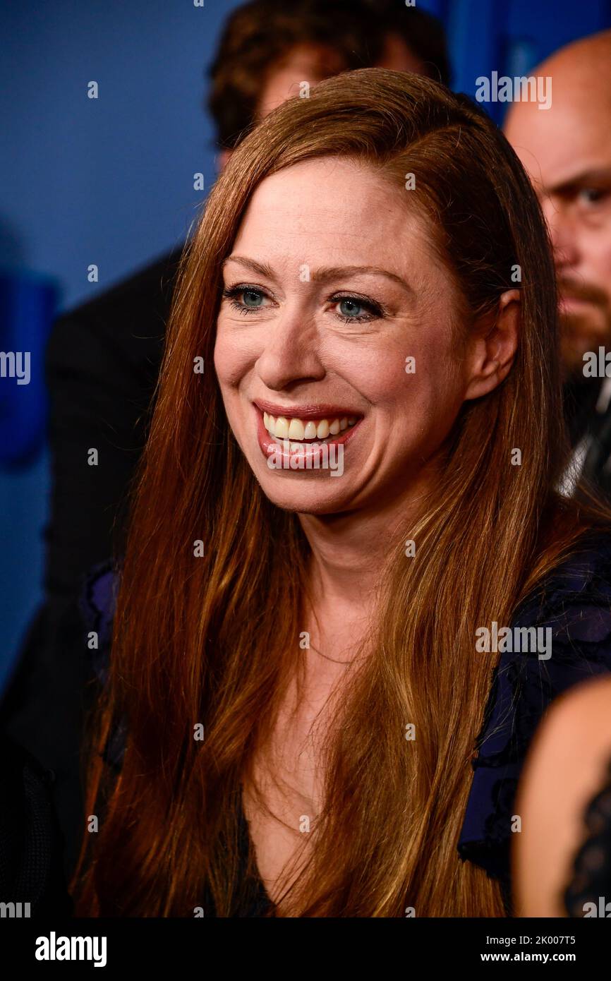 8 septembre 2022, New York Chelsea Clinton arrive à APPLE TV Docu-series première de GUTSY, tenue au Times Center Theatre à New York, jeudi, 8 septembre 2022. Photo de Jennifer Graylock-Alamy Banque D'Images