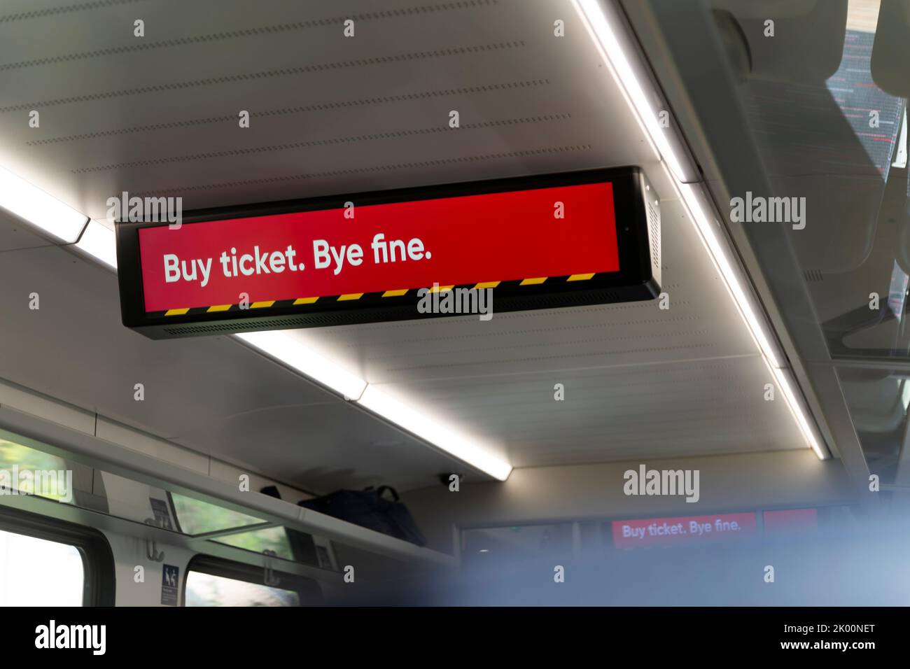 Acheter billet Bye Fine, message train electonic avis afficher Abellio Greater Anglia train Banque D'Images