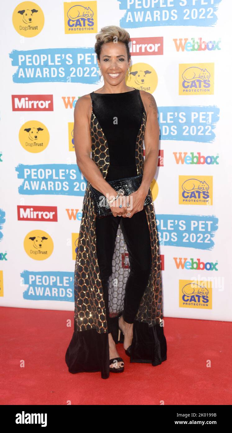 La photo doit être créditée ©Alpha Press 078237 08/09/2022 Kelly Holmes People PET Awards 2022 à Londres Banque D'Images