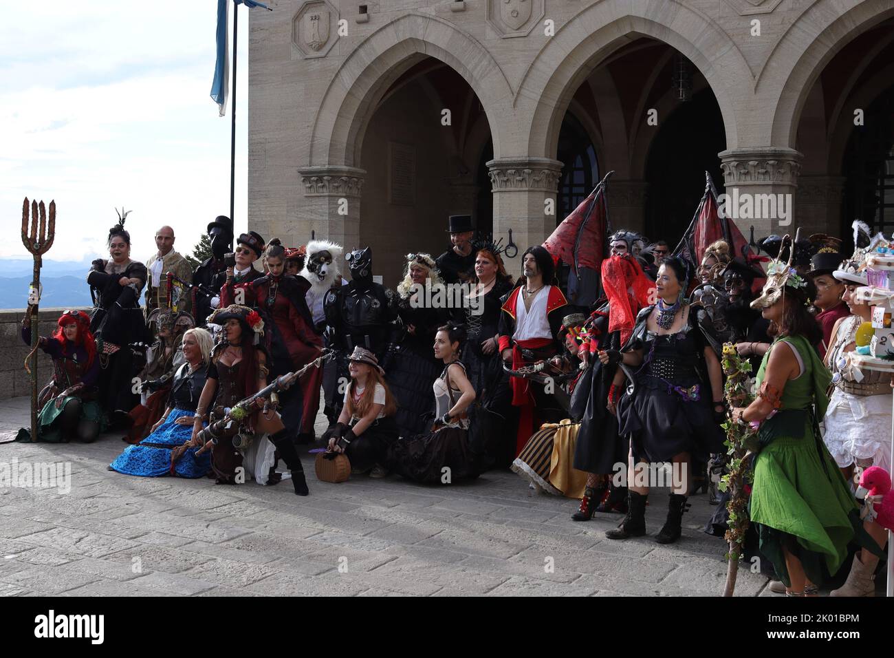 Groupe de personnes qui ont participé au festival Comic con 2022, l'édition faite à Saint-Marin Banque D'Images