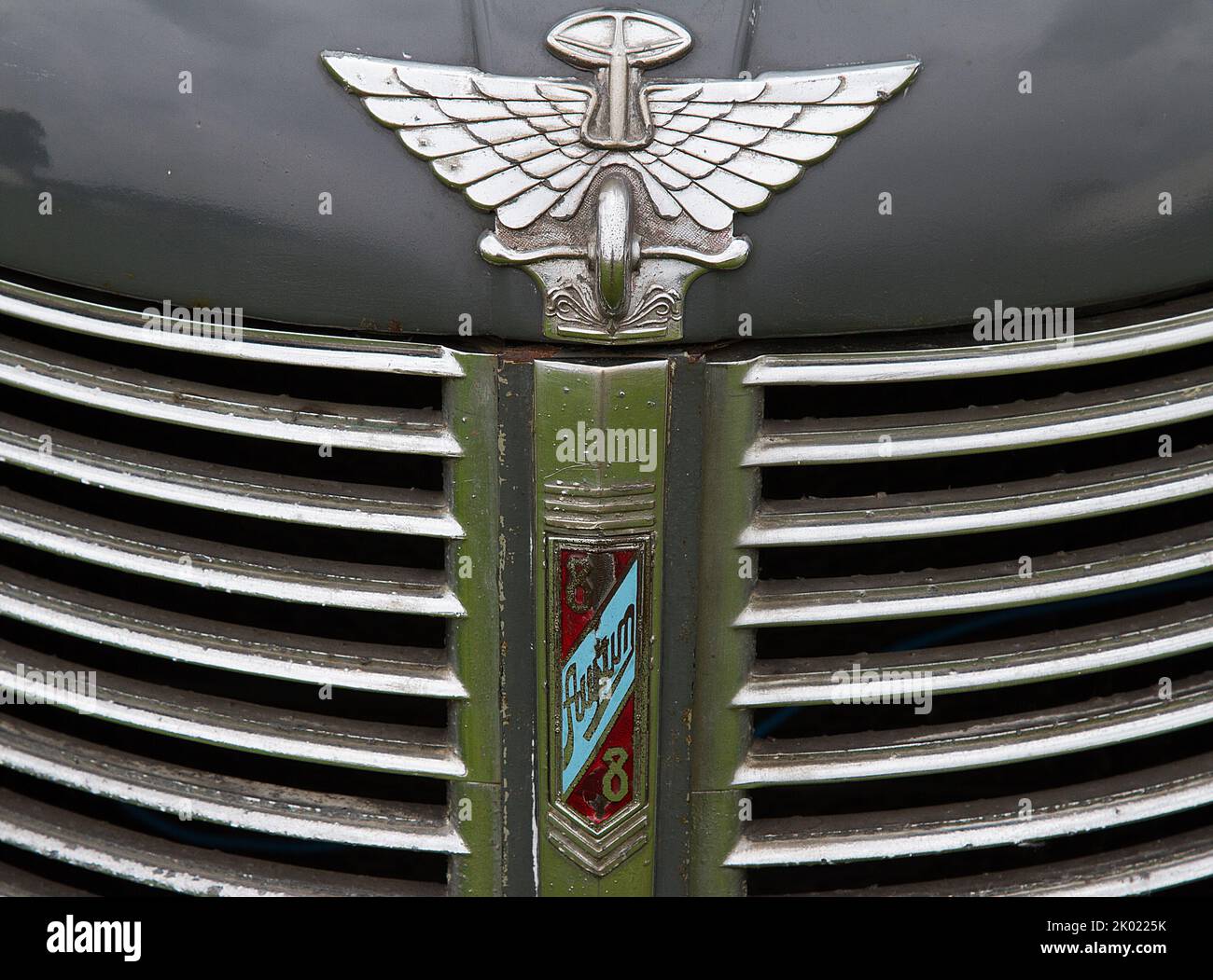 Austin 8 radiateur Grill et badges Banque D'Images