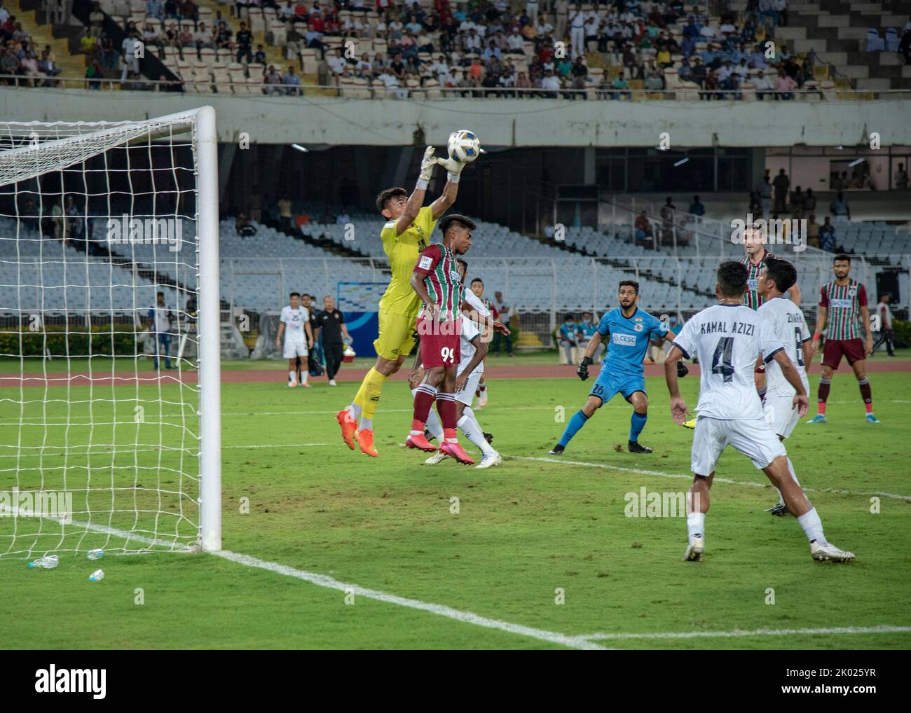 Kolkata, Inde. 07th septembre 2022. ATKMB (Mohunbagan football Club) de Kolkata, Inde perd à KL City FC (Kuala Lumpur City football Club) de Kuala lumper, Malaisie par 1-3 de marge sur AFC Cup-2022 Inter-Zonal demi à VYBK, SALT LAKE STADIUM, Kolkata, Inde le 7th septembre 2022. Paulo Josue (60'), Fakrul Aiman Sidid (92') et Romel Morales (95') ont marqué les buts des visiteurs, tandis que Fardin Ali Molla (90') a marqué le but solitaire du club de la Super League indienne. (Photo par Amlan Biswas/Pacific Press) crédit: Pacific Press Media production Corp./Alay Live News Banque D'Images