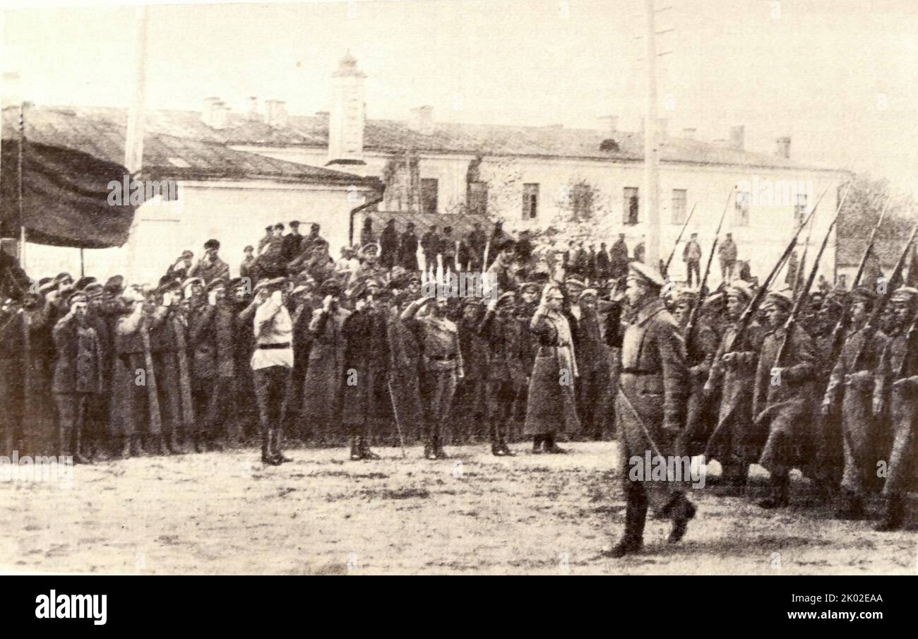 Examen de certaines parties du Front turkestan par M.V. Frunze et M.I. Kalinin. Orenbourg, 1919. Banque D'Images