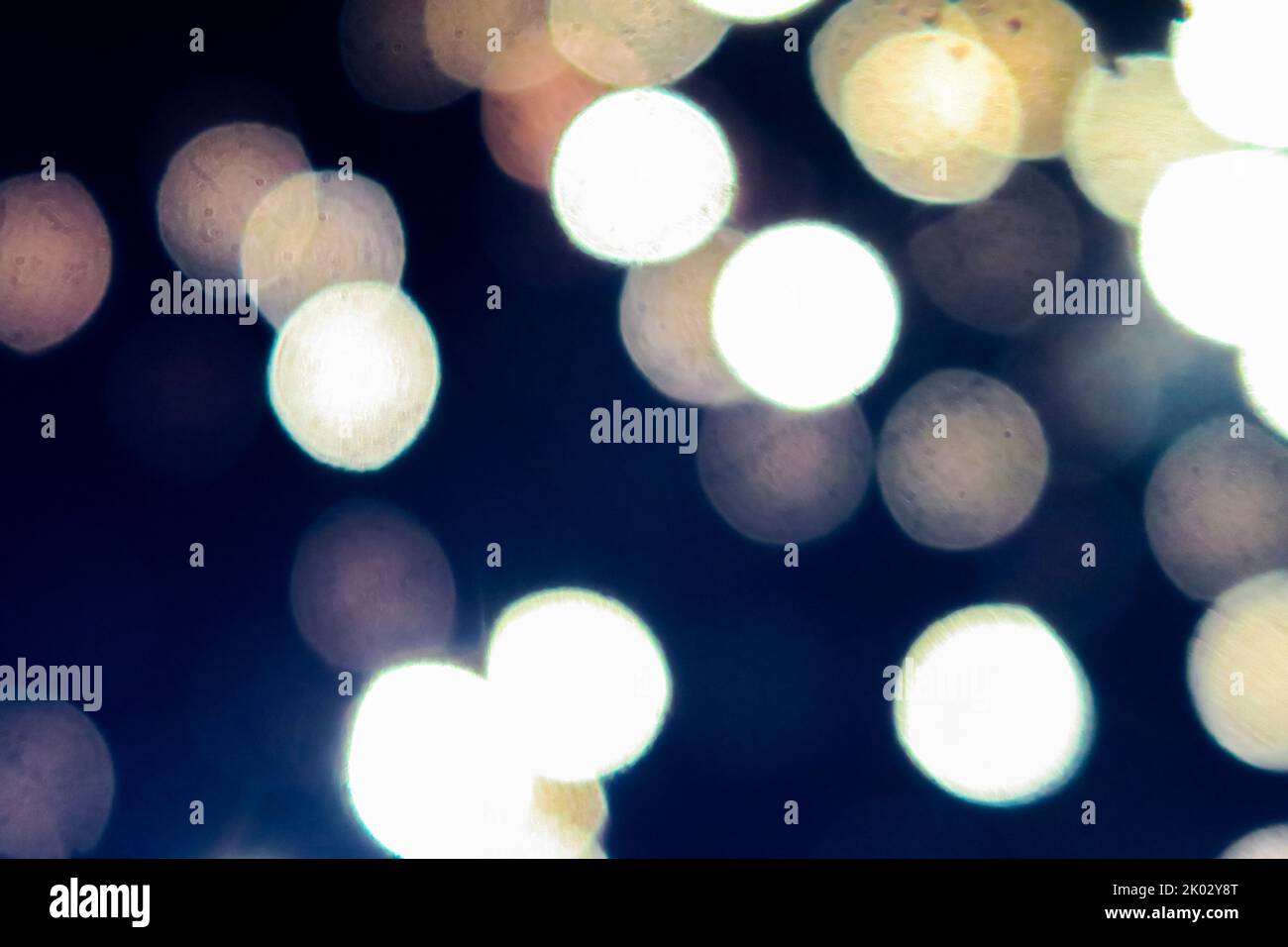 Points de lumière, abstrait, bokeh, 14 juillet feux d'artifice à Coursan, fête nationale, tempête de la Bastille Banque D'Images