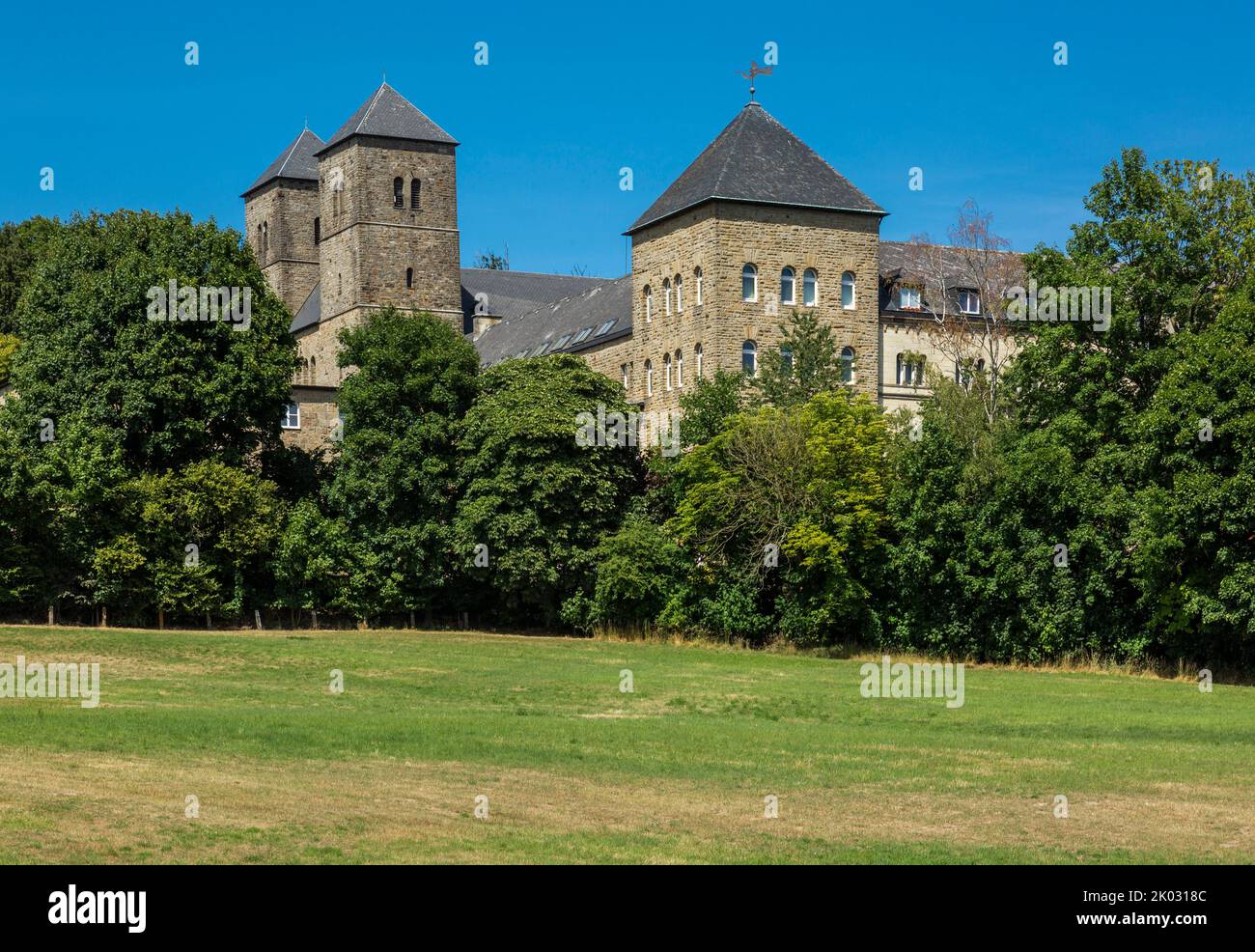 Allemagne, Billerbeck, Berkel, Baumberge, Muensterland, Westphalie, Rhénanie-du-Nord-Westphalie, abbaye de Gerleve à Coesfelder Berg, abbaye bénédictine, église abbatiale, basilique, néo-roman Banque D'Images