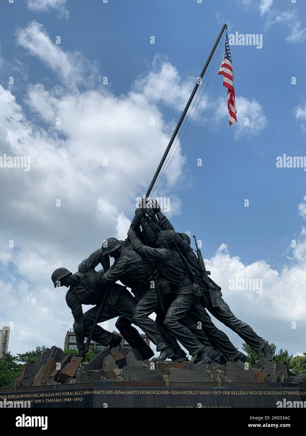 Le Mémorial Iwo Jima par une journée partiellement nuageux à Washington, D.C. Banque D'Images