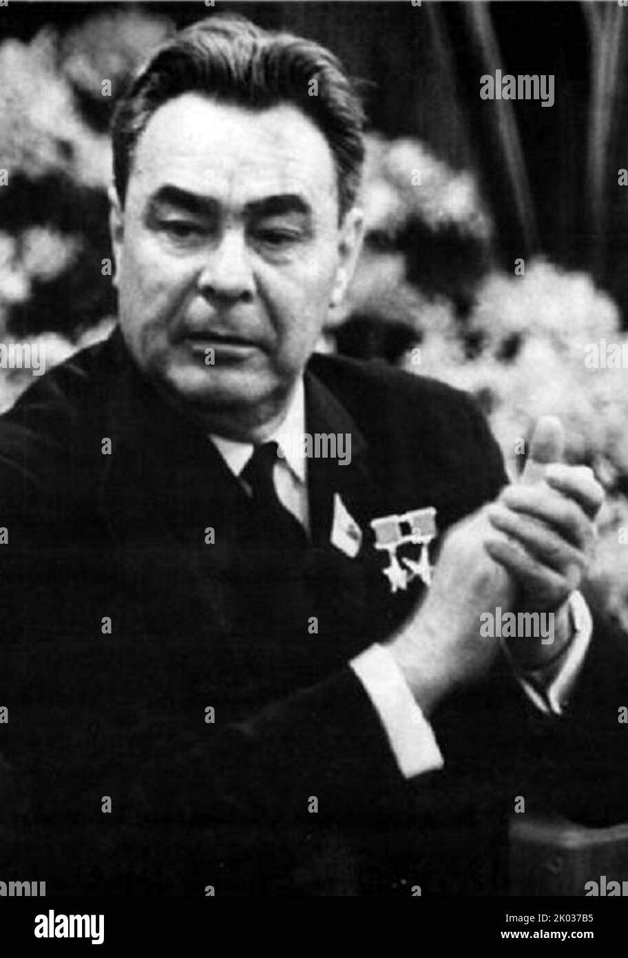 Leonid Ilyich Brejnev (1906 - 1982) politicien soviétique qui a dirigé l'Union soviétique en tant que secrétaire général du Parti communiste au pouvoir (1964-1982) et en tant que président du Présidium du Soviet suprême (1960-1964, 1977-1982 Banque D'Images