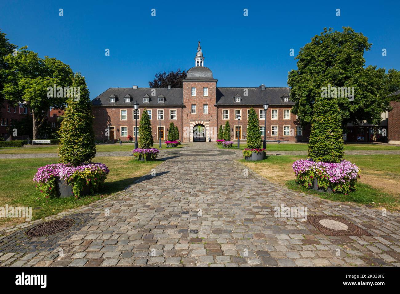 Allemagne, Ahaus, Westmuensterland, Muensterland, Westphalie, Rhénanie-du-Nord-Westphalie, cour de district Ahaus à Suemmermannplatz dans les bâtiments du château extérieur d'Ahaus, bâtiment principal Banque D'Images