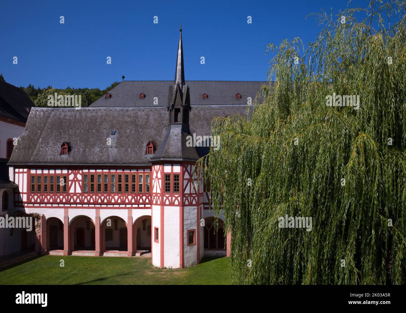 Cloître, jardin du cloître, Monastère d'Eberbach, ordre cistercien, Eltville, Rheingau, Taunus, Hesse, Allemagne Banque D'Images