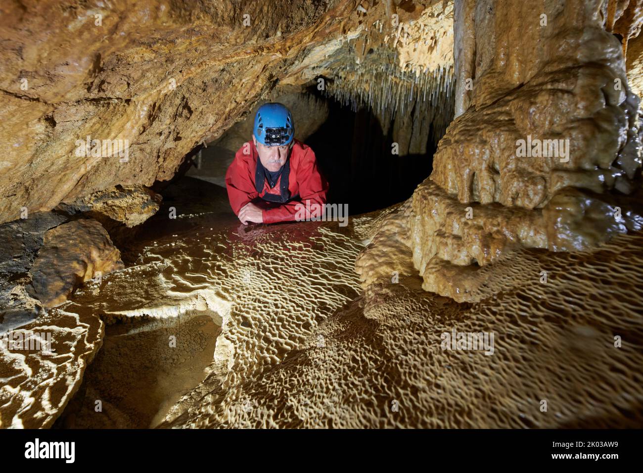 Grotte en pierre à affûter, Grotte du Château de la Roche Banque D'Images