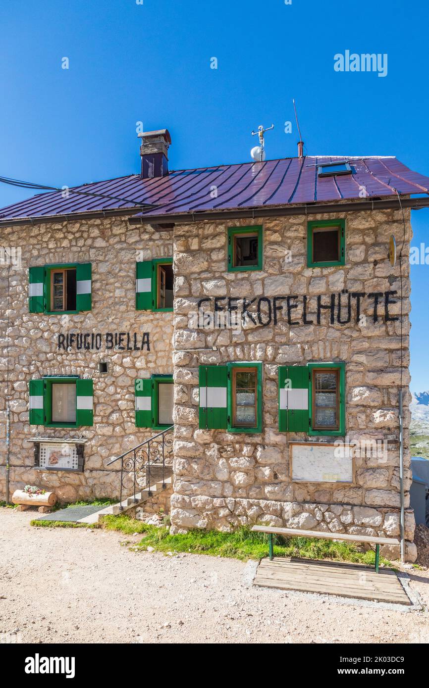 Italie, Vénétie, Belluno, Cortina d'Ampezzo. Refuge alpin de Biella (Seekofelhütte) dans le Parc naturel de Fanes-Sennes-Prags / Fanes-Senes-Baies, Dolomites Banque D'Images