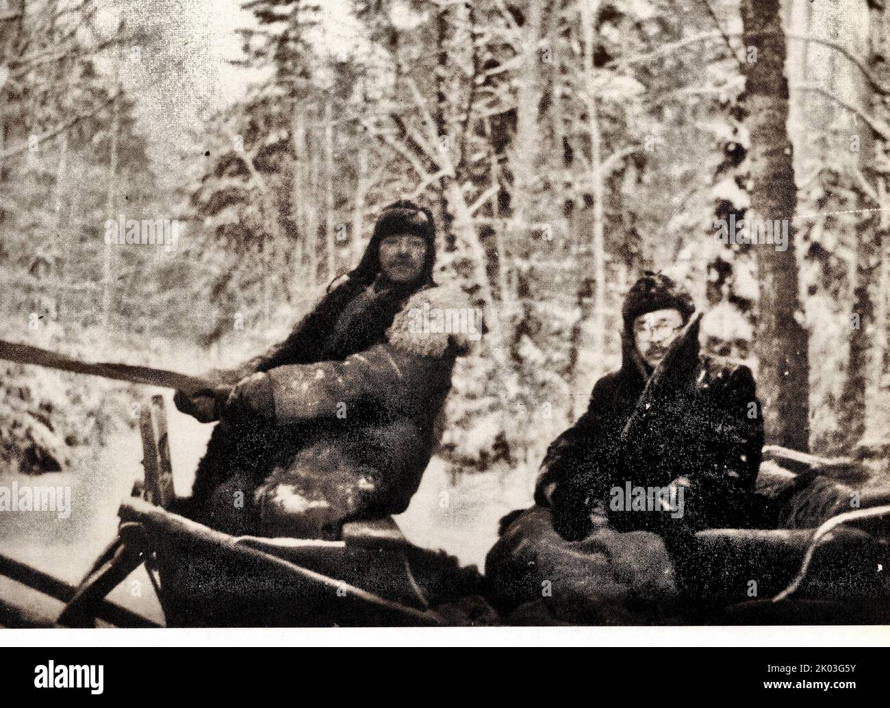 REN Bishi effectuant une activité en plein air, en suivant les instructions du médecin. REN Bishi était un chef militaire et politique au début du Parti communiste chinois, au début de 1930. Banque D'Images