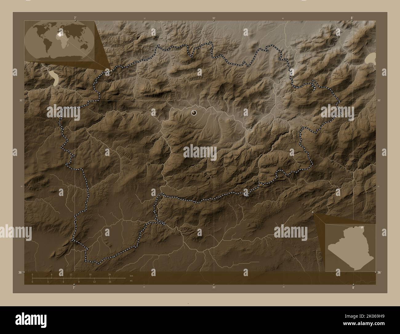 Guelma, province d'Algérie. Carte d'altitude colorée en tons sépia avec lacs et rivières. Cartes d'emplacement auxiliaire d'angle Banque D'Images