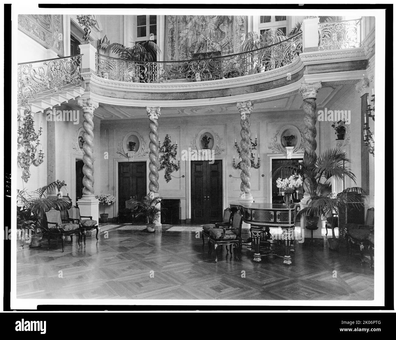 Salle de bal dans la maison Larz Anderson, Washington D.C., entre 1890 et 1940. Banque D'Images