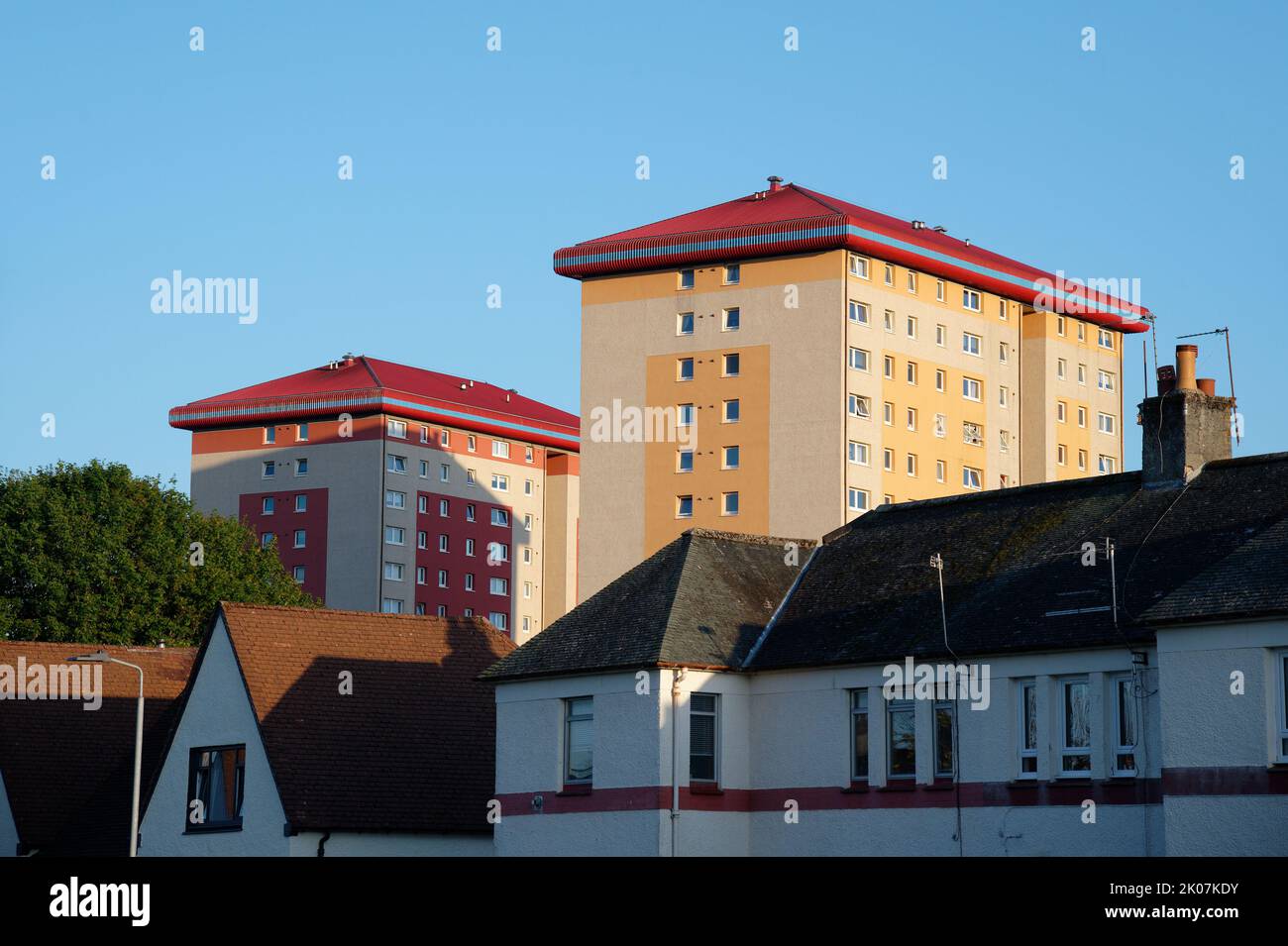 Les appartements du conseil dans les logements pauvres avec de nombreuses questions de protection sociale à Linwood Banque D'Images