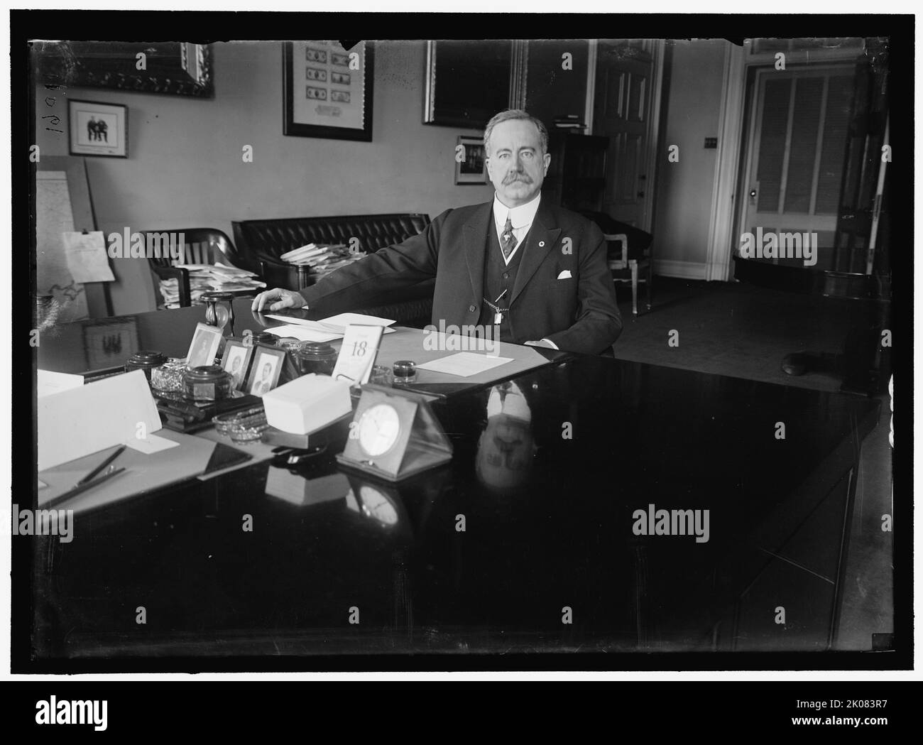 John Skelton Williams au bureau, entre 1913 et 1918. Financier américain, contrôleur américain de la monnaie, premier président du Seaboard Air Line Railway. Banque D'Images