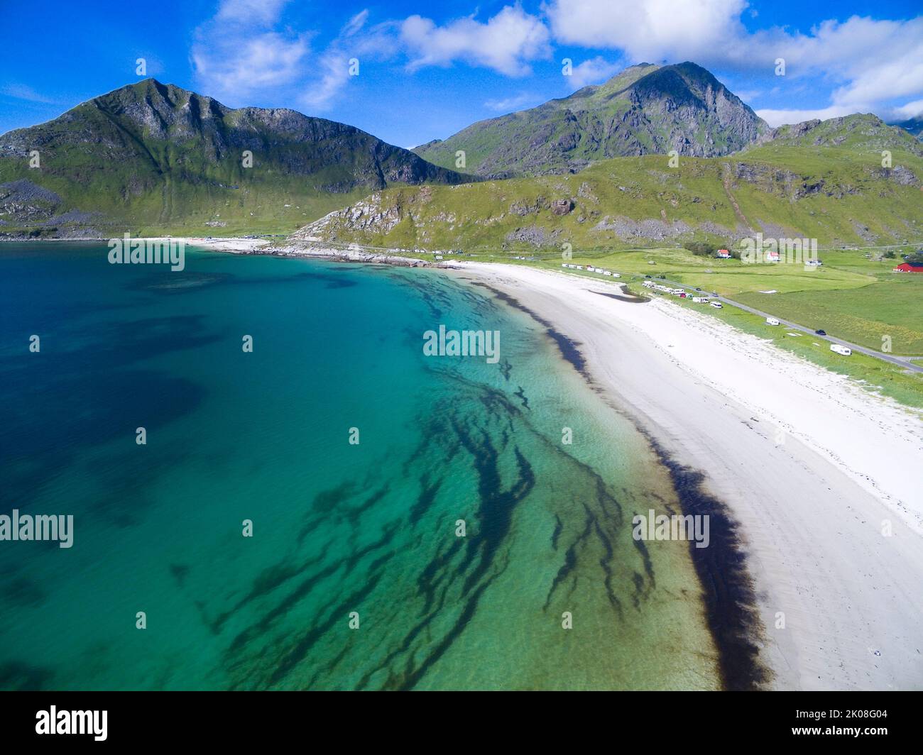 Vue aérienne des plages de sable de Vik et Haukland, Lofoten, Norvège Banque D'Images