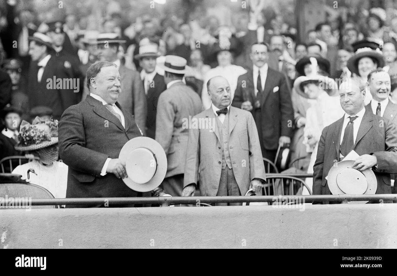 Baseball, professionnel - de gauche à droite: Taft; sec. P.C. KNOX, vice-président Sherman, Mme Taft, arrière gauche du président, 1912. Banque D'Images
