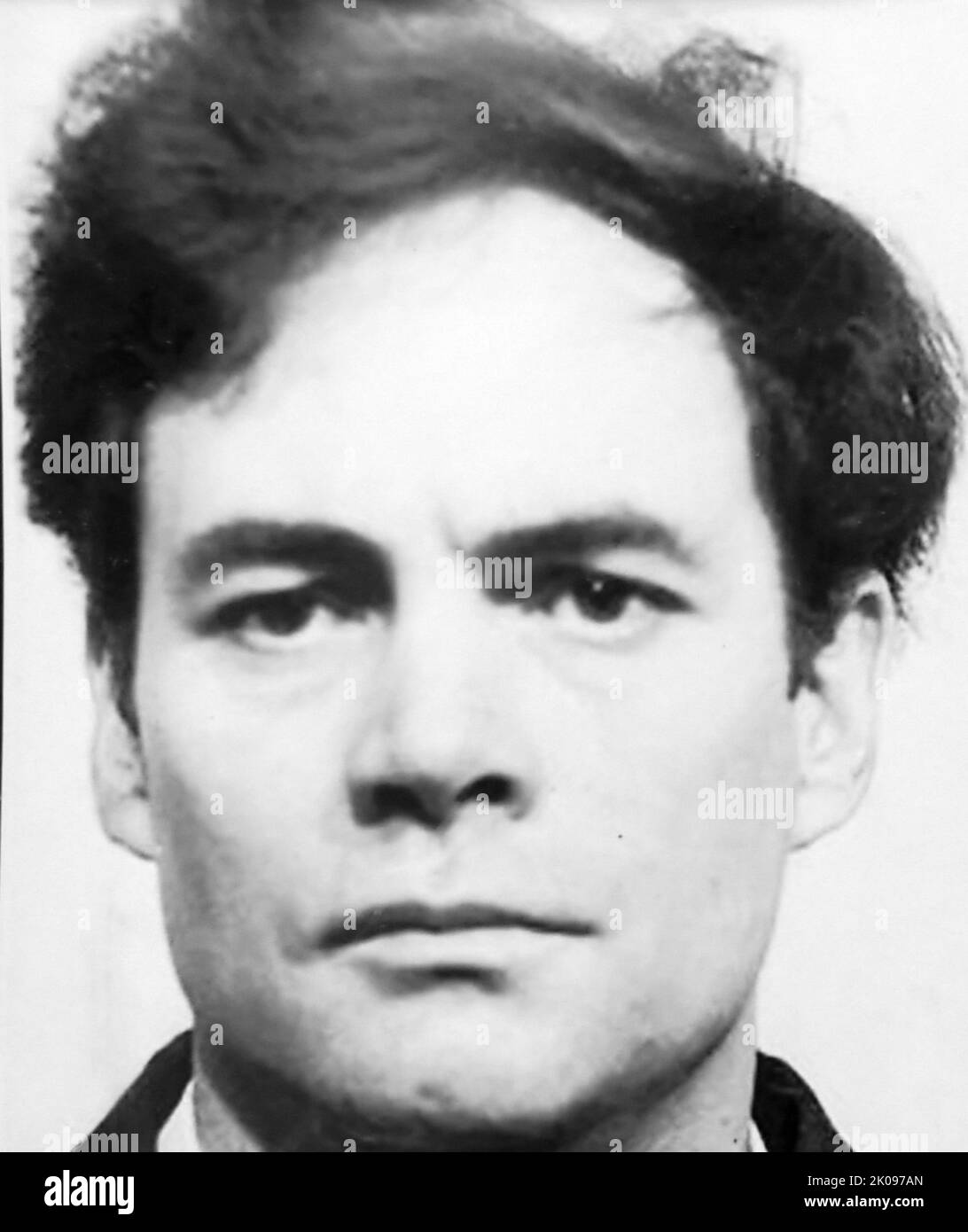 Donald Neilson (né Donald Nappey, du 1 août 1936 au 18 décembre 2011), alias le « Black Panther », était un voleur armé britannique, un kidnappeur et un meurtrier multiple. Il a assassiné trois hommes lors de vols de bureaux de sous-poste entre 1971 et 1974, et a assassiné la victime d'enlèvement Lesley Whittle, une héritière de Highley, dans le Shropshire, en janvier 1975. Il a été appréhendé plus tard cette année-là et condamné à la prison à vie en juillet 1976, restant en prison jusqu'à sa mort en 2011. Banque D'Images