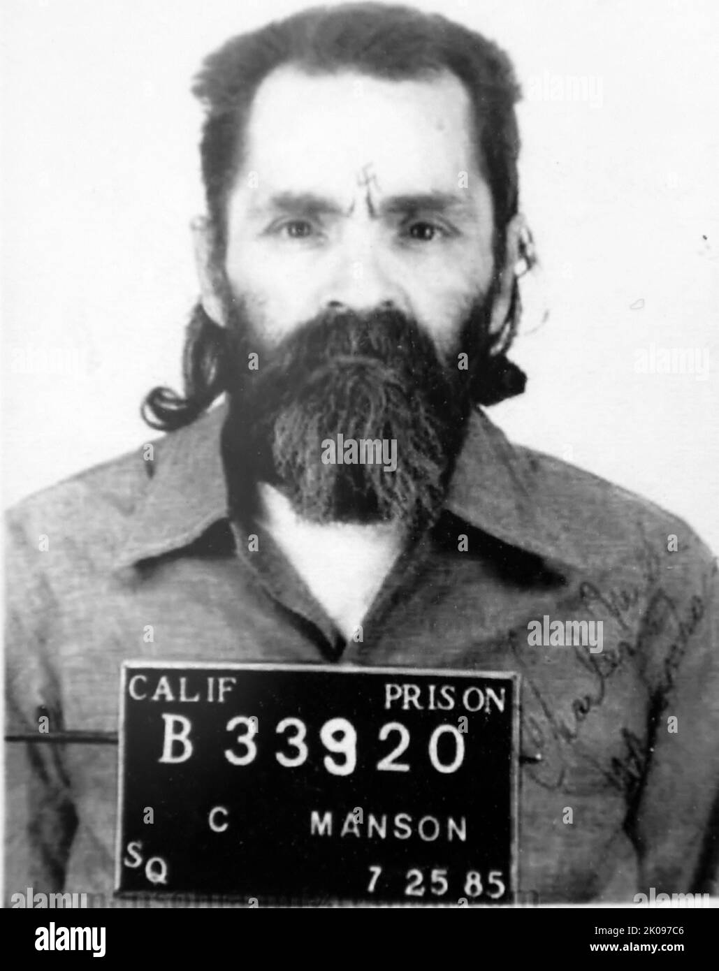 Charles Milles Manson (1934 - 2017) criminel américain qui a dirigé la famille Manson, un culte basé en Californie, à la fin de 1960s. Certains membres ont commis une série de neuf meurtres à quatre endroits en juillet et août 1969. En 1971, Manson a été reconnu coupable de meurtre au premier degré et de complot en vue de commettre le meurtre de sept personnes, dont l'actrice Sharon Tate. Banque D'Images