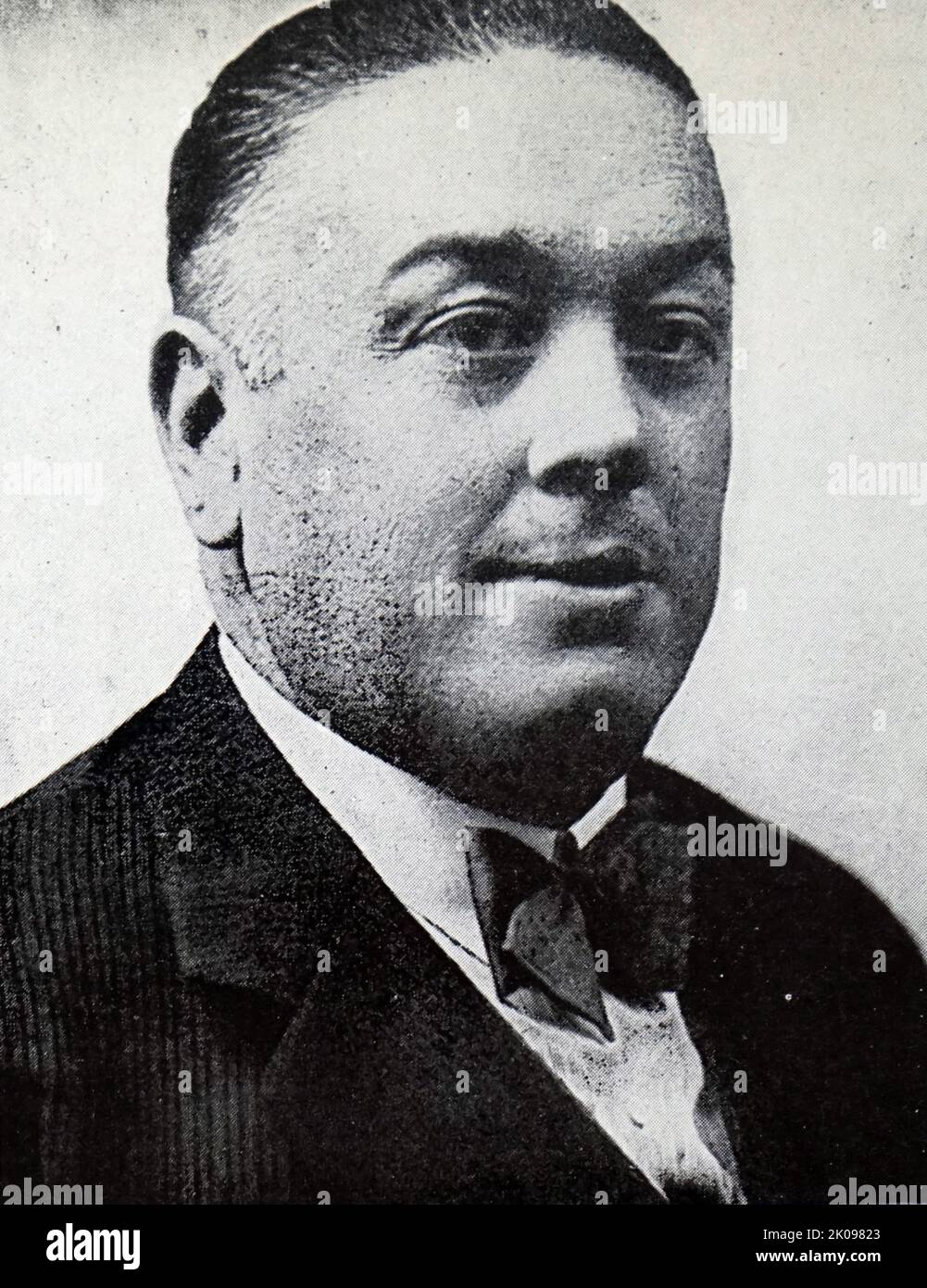 Diego Martinez Barrio (25 novembre 1883, à Séville - 1 janvier 1962) était un homme politique espagnol pendant la deuxième République espagnole, Premier ministre de l'Espagne entre le 9 octobre 1933 et le 26 décembre 1933, Et fut brièvement nommé de nouveau par Manuel Azana le 19 juillet 1936 - deux jours après le début de la guerre civile espagnole. Du 16 mars 1936 au 30 mars 1939, Martinez a été président des Cortes. En 1936, il a été brièvement Président par intérim de la deuxième République espagnole, du 7 avril au 10 mai. Banque D'Images