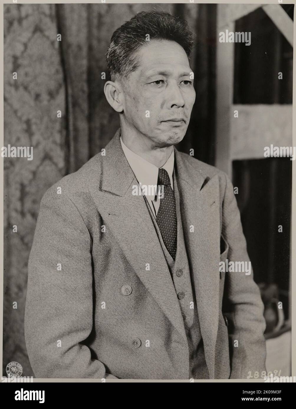 Teiichi Suzuki pendant le procès pour crimes de guerre au Tribunal militaire international pour l'extrême-Orient, 1947. Banque D'Images