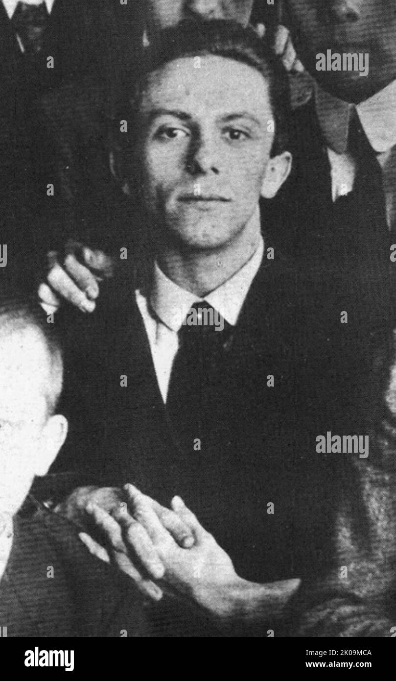 Paul Joseph Goebbels (1897 - 1 mai 1945) politicien nazi allemand, gauleiter (chef de district) de Berlin, propagandiste en chef du Parti nazi, puis ministre de la propagande du Reich de 1933 à 1945. Il était l'un des acolytes les plus proches et les plus dévoués d'Adolf Hitler, connu pour ses compétences en expression publique et son antisémitisme profondément virulent, qui était évident dans ses opinions publiquement exprimées. Il a préconisé une discrimination de plus en plus sévère, y compris l'extermination des Juifs dans l'Holocauste. Banque D'Images