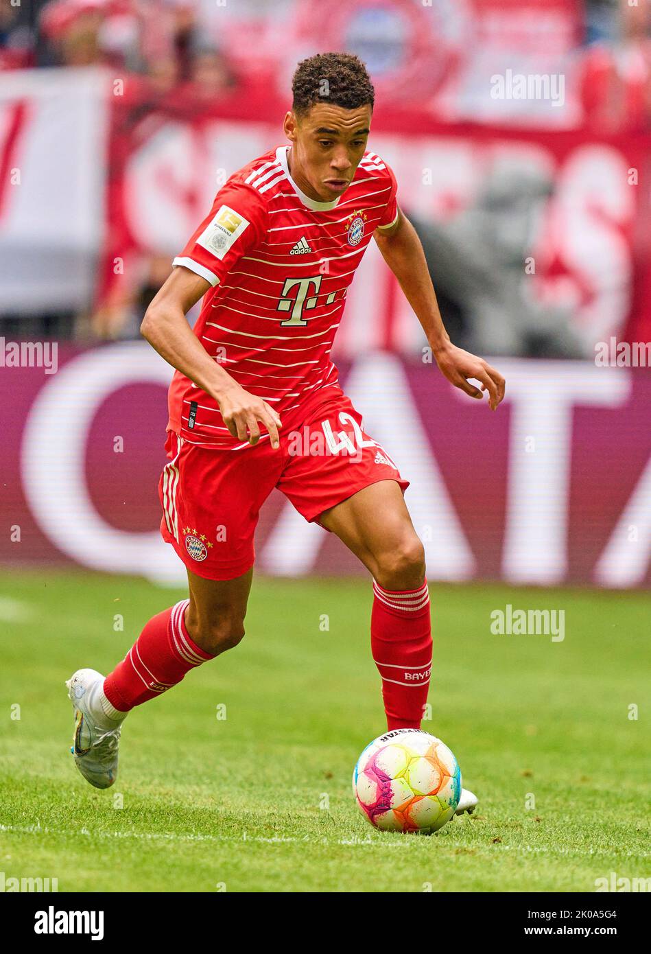 Munich, Allemagne. 10th septembre 2022. Jamal MUSIALA, FCB 42 dans le match FC BAYERN MÜNCHEN - VFB STUTTGART 2-2 1.Ligue allemande de football le 10 septembre 2022 à Munich, Allemagne. Saison 2022/2023, match jour 6, 1.Bundesliga, FCB, München, 6.Spieltag crédit: Peter Schatz/Alay Live News Banque D'Images