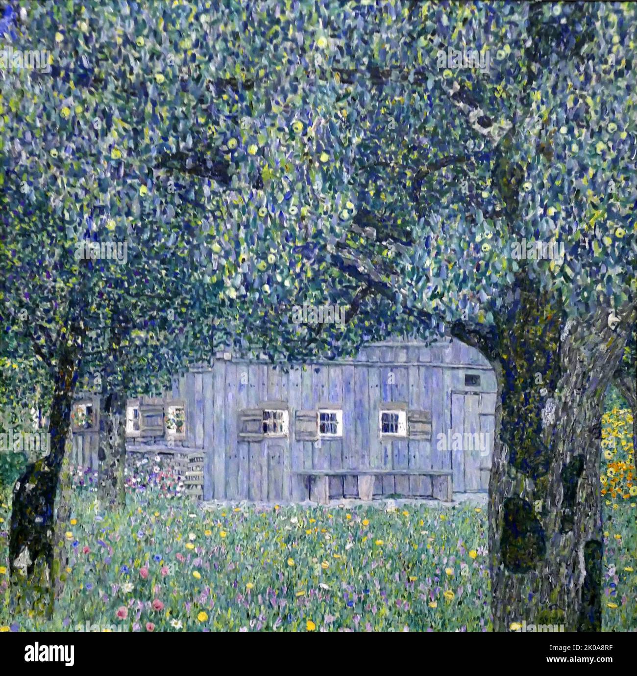 Ferme à Buchberg (ferme autrichienne supérieure) 1911, par Gustav Klimt (14 juillet 1862 - 6 février 1918) un peintre symboliste autrichien et l'un des membres les plus éminents du mouvement de la sécession de Vienne. Klimt est réputé pour ses peintures, peintures murales, croquis et autres objets d'art. Banque D'Images