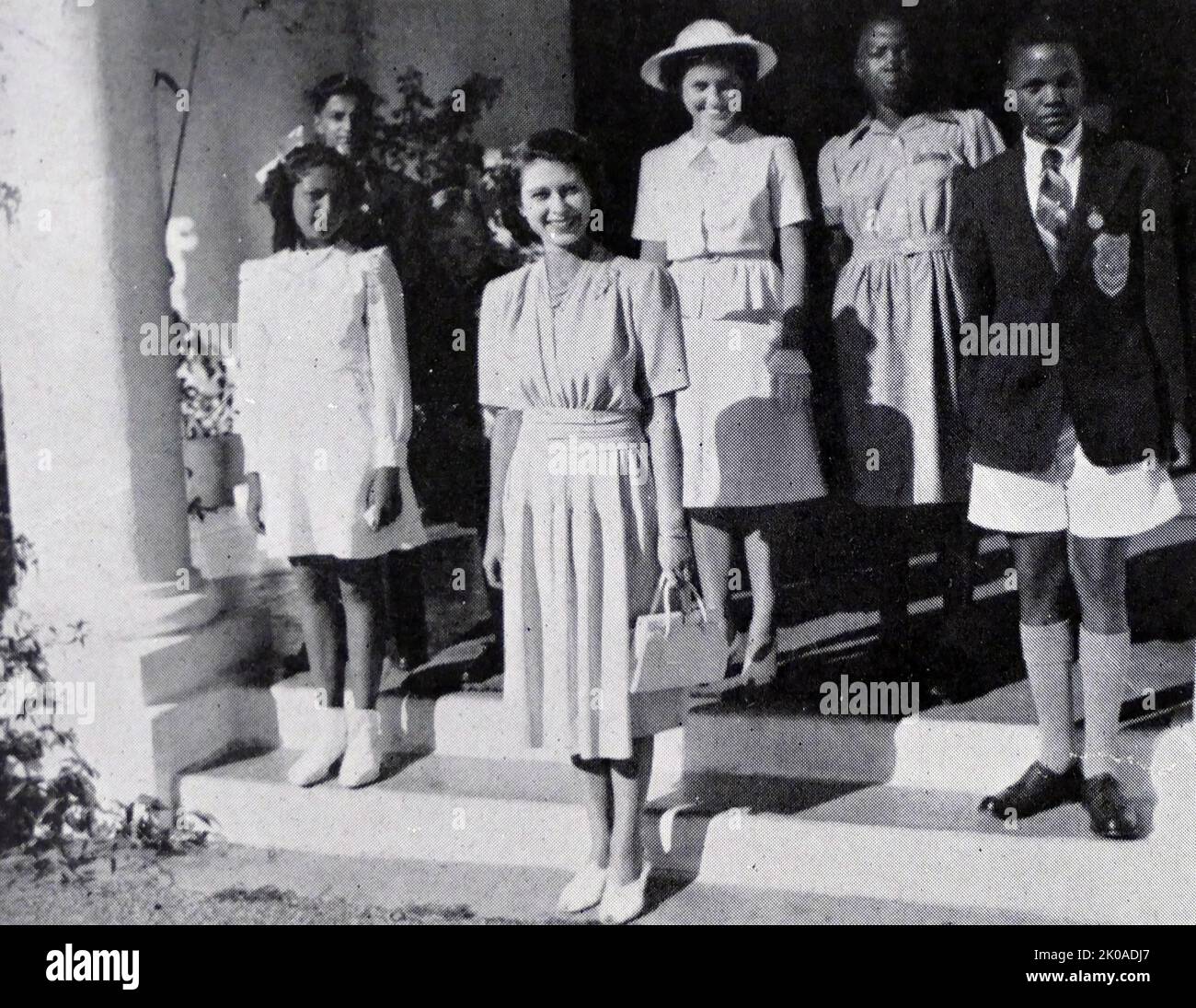 La princesse Margaret, et la princesse Elizabeth, (plus tard la reine Elizabeth II), d'Angleterre, au Government House, Salisbury, Rhodésie, En tournée en Afrique du Sud, 1947 Banque D'Images
