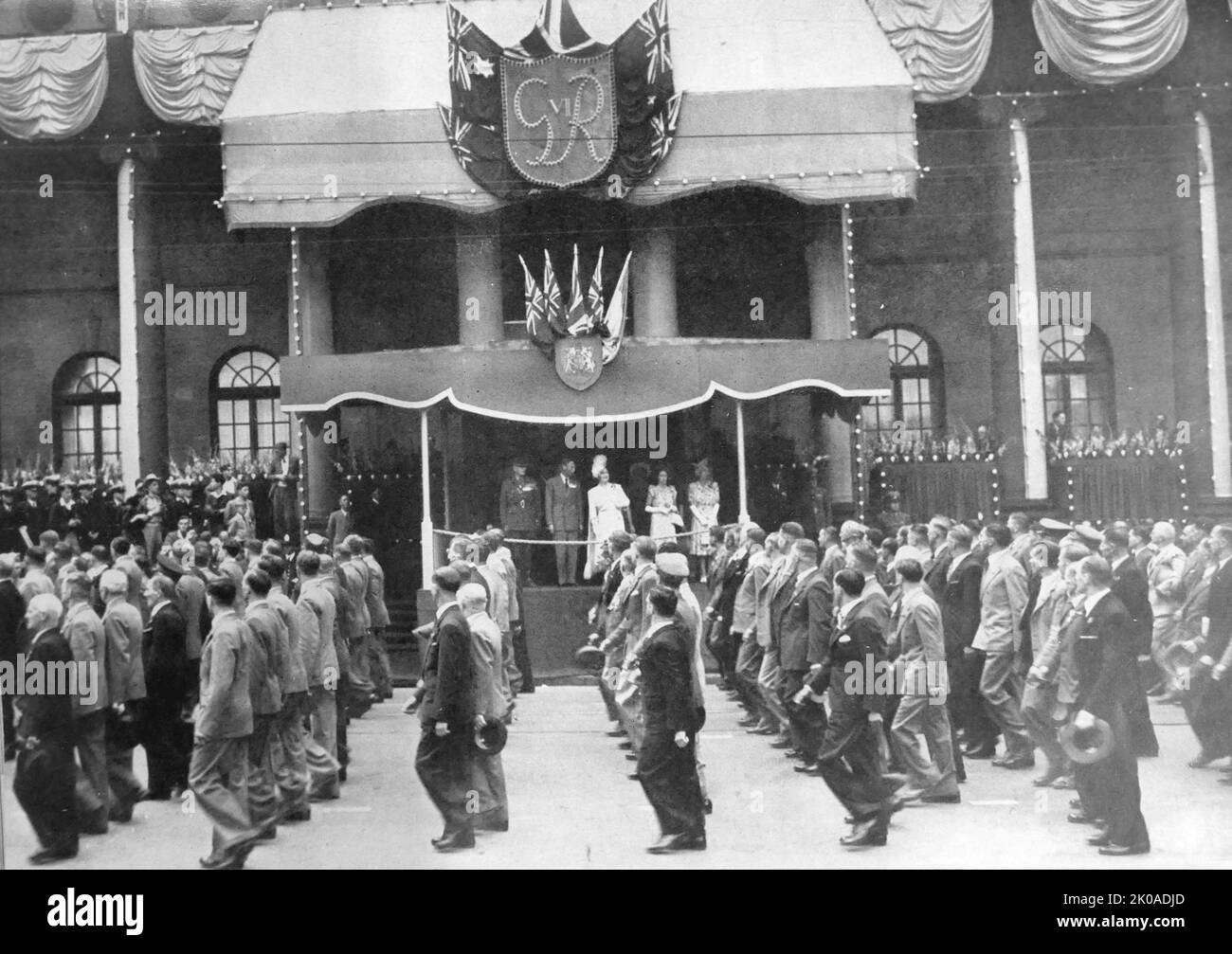 La princesse Margaret, la princesse Elizabeth, (plus tard la reine Elizabeth II), d'Angleterre, avec leur père et leur mère, le roi George VI, et la reine Elizabeth, en tournée en Afrique du Sud, 1947 Banque D'Images