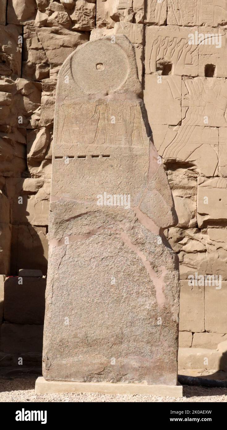 Stèle du règne de Menmaatre Seti I, décrivant ses victoires militaires. 19th dynastie, Temple de Karnak, Égypte, découverte en 2020. SETI était le deuxième pharaon de la dix-neuvième dynastie d'Égypte, pendant la période du Nouveau Royaume, régnant vers 1294 ou 1290 BC à 1279 BC. Il était le fils de Ramsès I et de Sitre, et le père de Ramsès II Banque D'Images