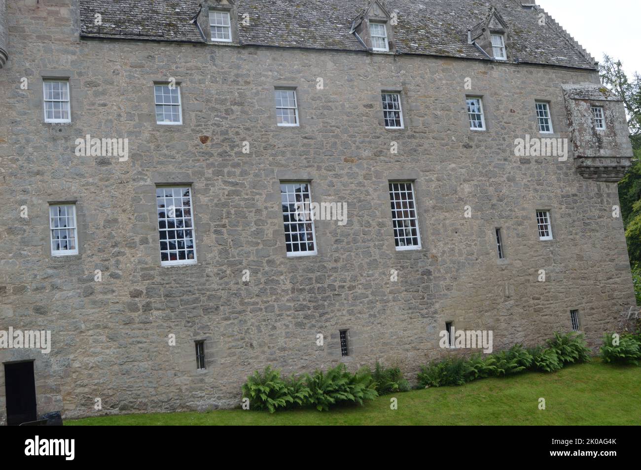 Château et jardins de Cawdor, près de Nairn, en Écosse, château écossais traditionnel, développé depuis plus de 600 ans Banque D'Images