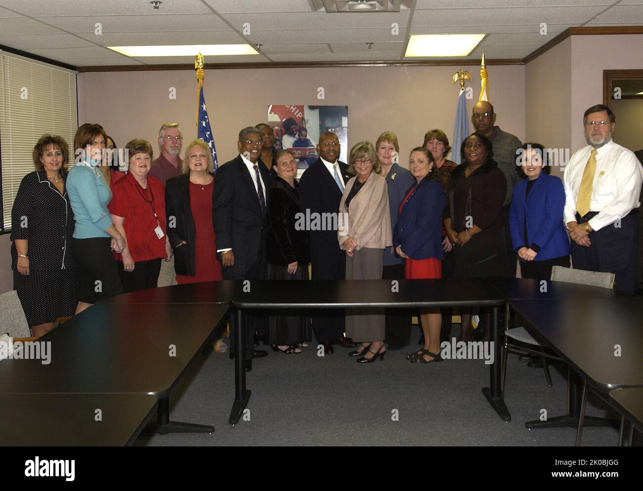 Secrétaire Alphonso Jackson à Tulsa, Oklahoma. Secrétaire Alphonso Jackson à Tulsa, Oklahoma sujet, Secrétaire Alphonso Jackson lors d'une visite à Tulsa, Oklahoma, réunion avec le personnel du bureau de terrain HUD. Banque D'Images