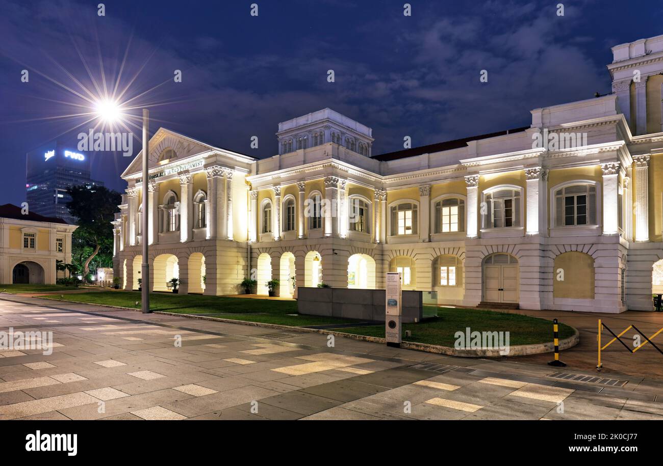 Singapour - Ancienne Partliament la nuit, l'Art House Banque D'Images