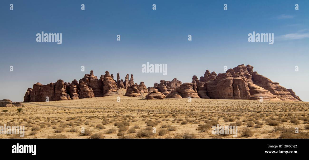 Incroyable affleurement de pinacles de roche Hegra Arabie Saoudite Banque D'Images